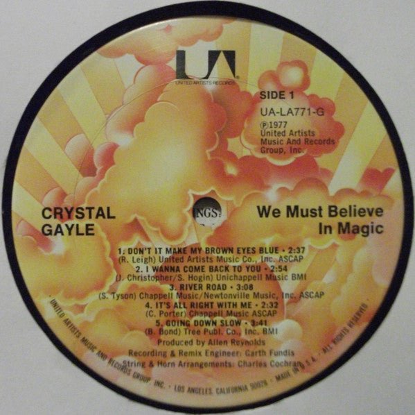 Crystal Gayle : We Must Believe In Magic (LP, Album, San)