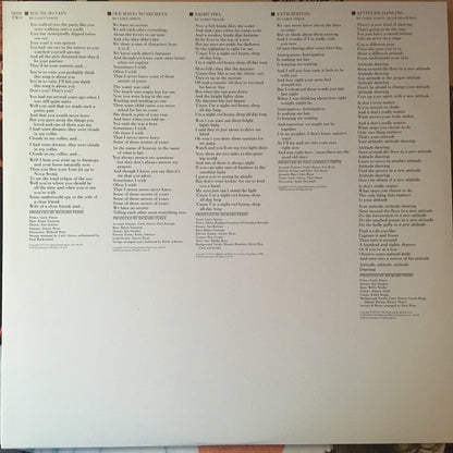 Carly Simon : The Best Of Carly Simon (LP, Comp, RE, PRC)