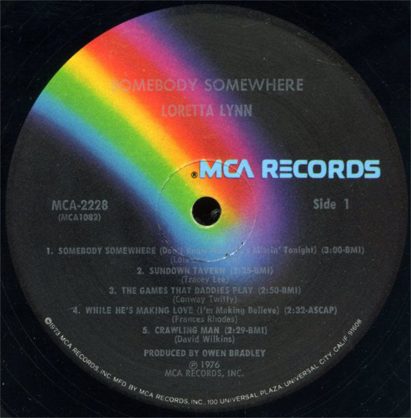 Loretta Lynn : Somebody Somewhere (LP, Album, Pin)